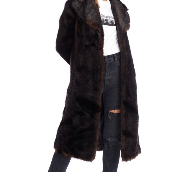 faux fur coat long length, worn only once. - Picture 5 of 6